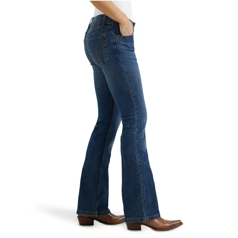 09Mwzhk Wrangler Women's Essential Mid Rise Boot Cut Jeans - Kora 1