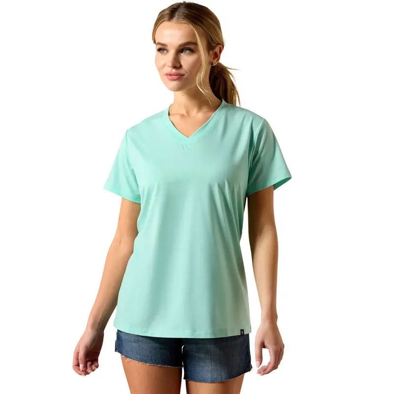 10071125 Ariat Women's Compass V-Neck Short Sleeve T-Shirt - Holiday Heather 1