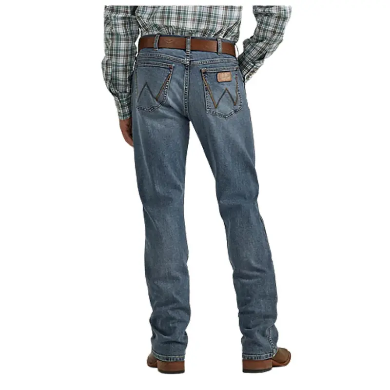 112335408 Wrangler Men's Retro Slim Boot Jean - Oleson 1