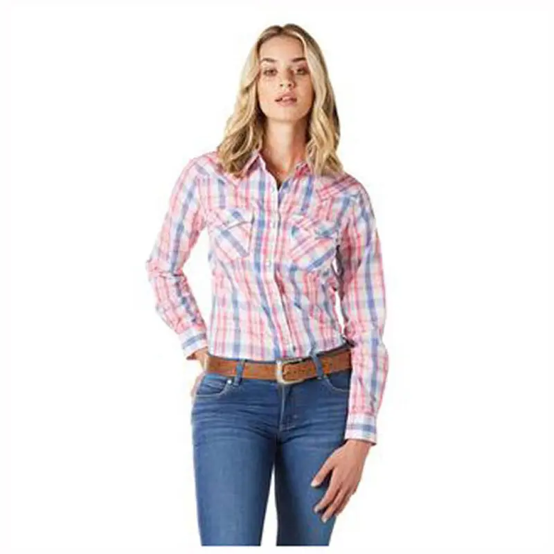 112335506 Wrangler Women's Essential Western Snap Shirt - White 1