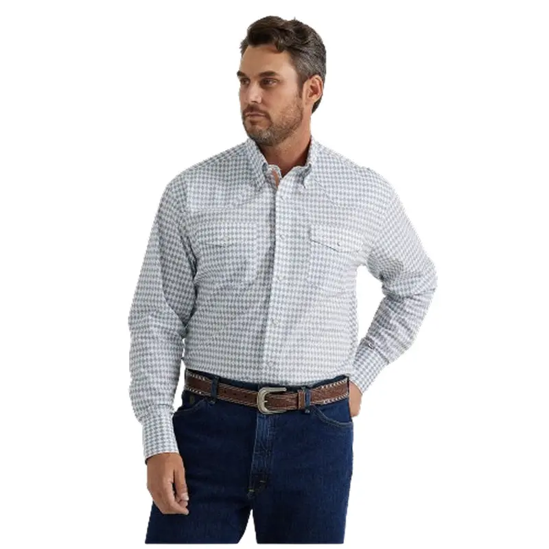 112344892 Wrangler Men's George Strait Buttondown Long Sleeve Shirt - White 1