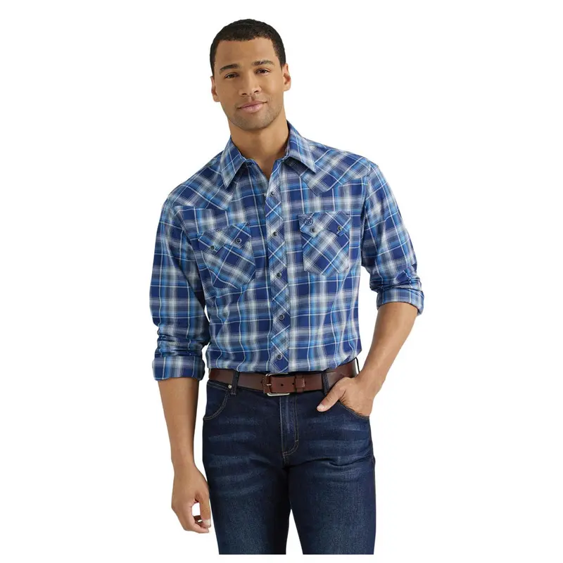 112355379 Wrangler Men's Retro® Modern Fit Long Sleeve Western Snap Shirt - Navy Plaid 1