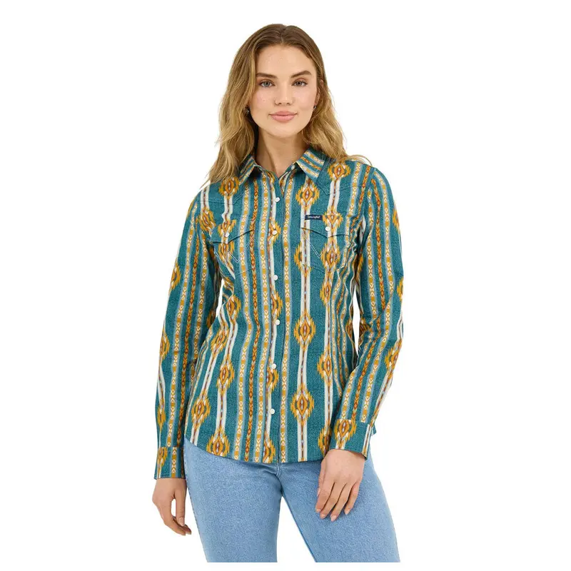 112371688 Wrangler Women's Retro Americana Long Sleeve Western Snap Shirt - Blue 1