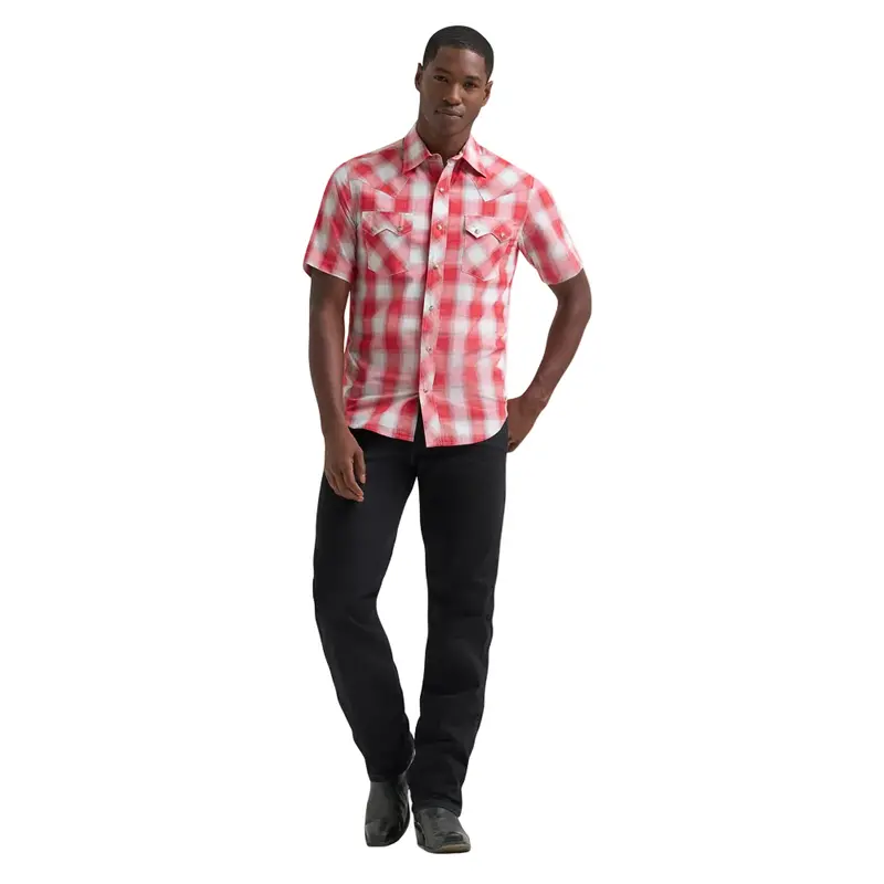 112378929 Wrangler Men's Retro Short Sleeve Modern Fit Snap Shirt - Cherry 1