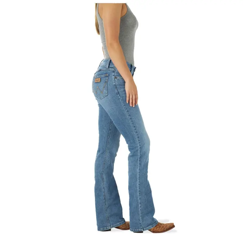 2317228 Wrangler Women's Retro Mae Bootcut Jean Mid Rise - Lilibeth 1