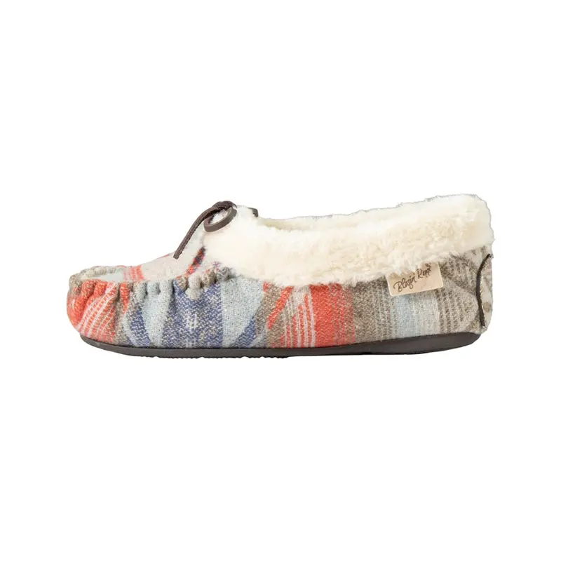 57131197 Blazin Roxx Ladies Shannon Moccasin Slipper Shoe 1
