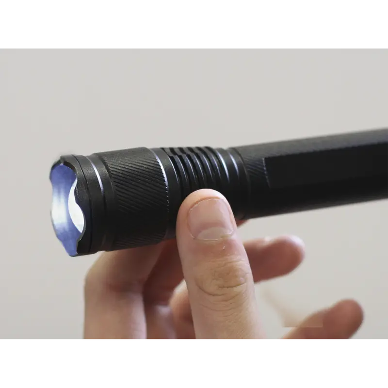 Aluminium Torch 3W Xpe Cree Led Adjustable Focus 2 X Aa Cell 1