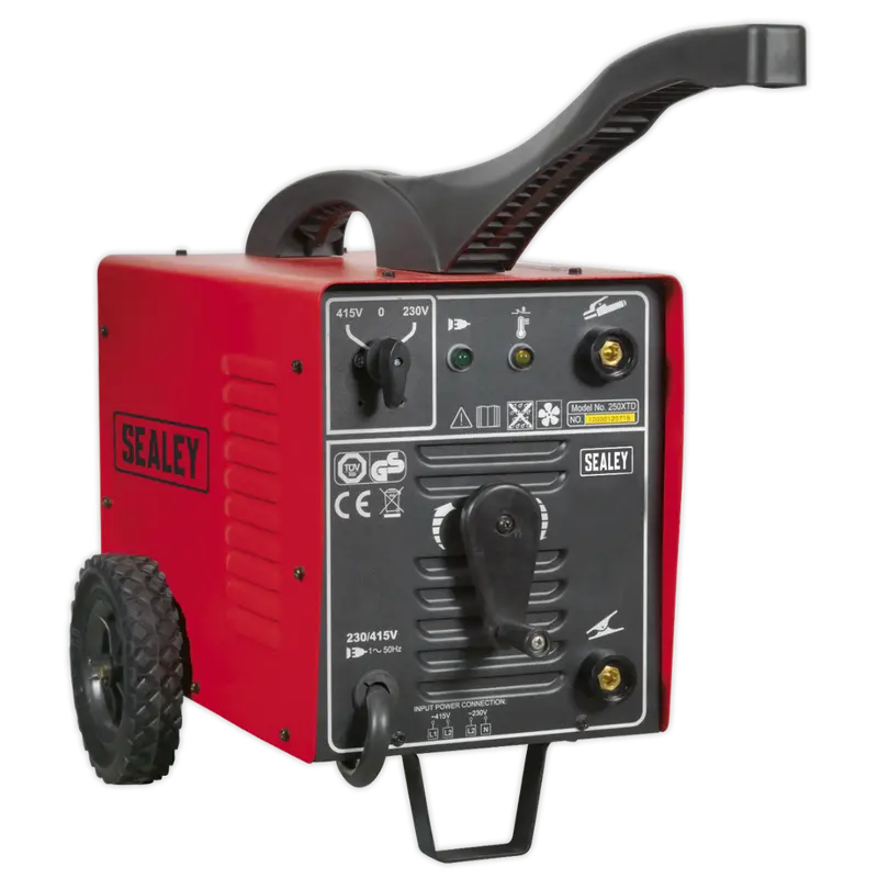 Arc Welder 220Amp 230-415V 3Ph With Accessory Kit 1