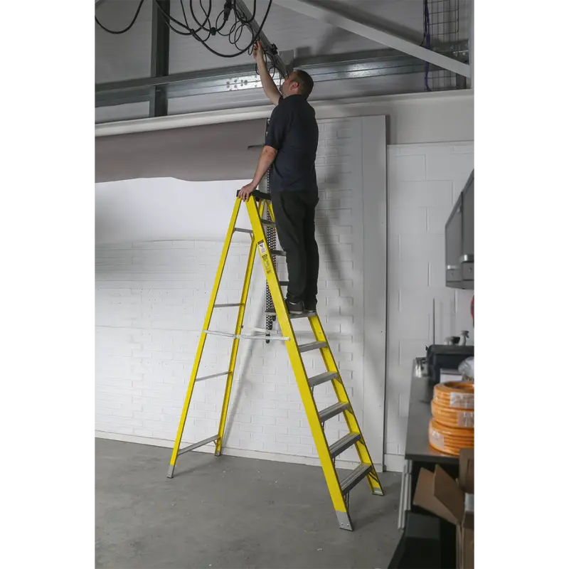 Fibreglass Step Ladder 9-Tread En 131 1