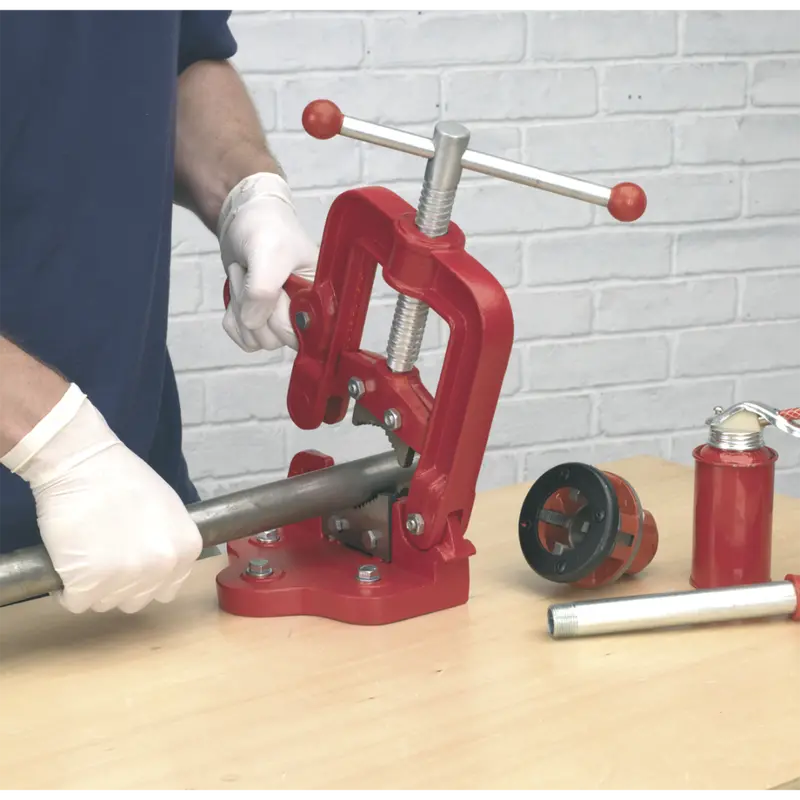 Pipe Vice 85Mm Bench Model 1