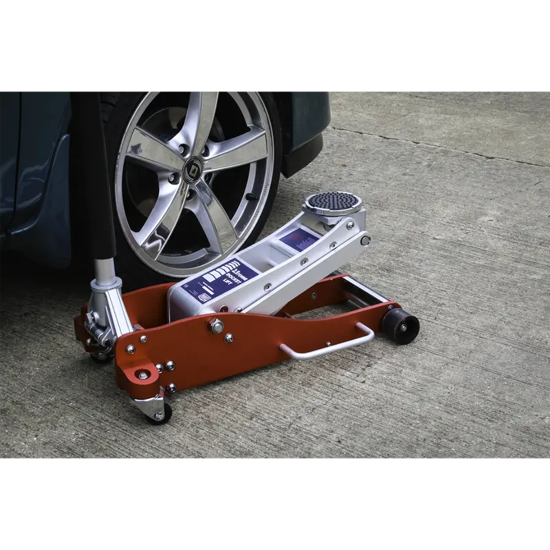 Trolley Jack 2.5Tonne Low Entry Aluminium Rocket Lift 1